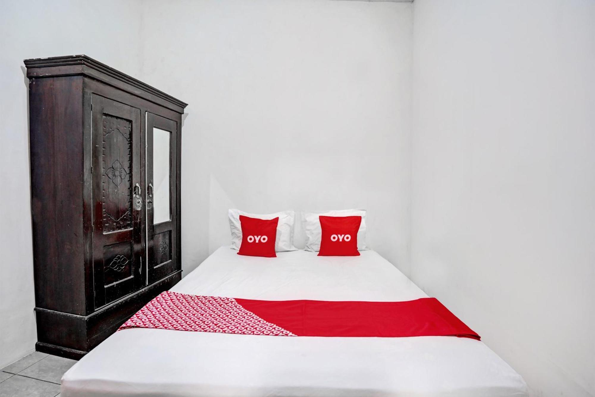 Oyo Life 92840 Wisma Morricco Jombang Exterior foto